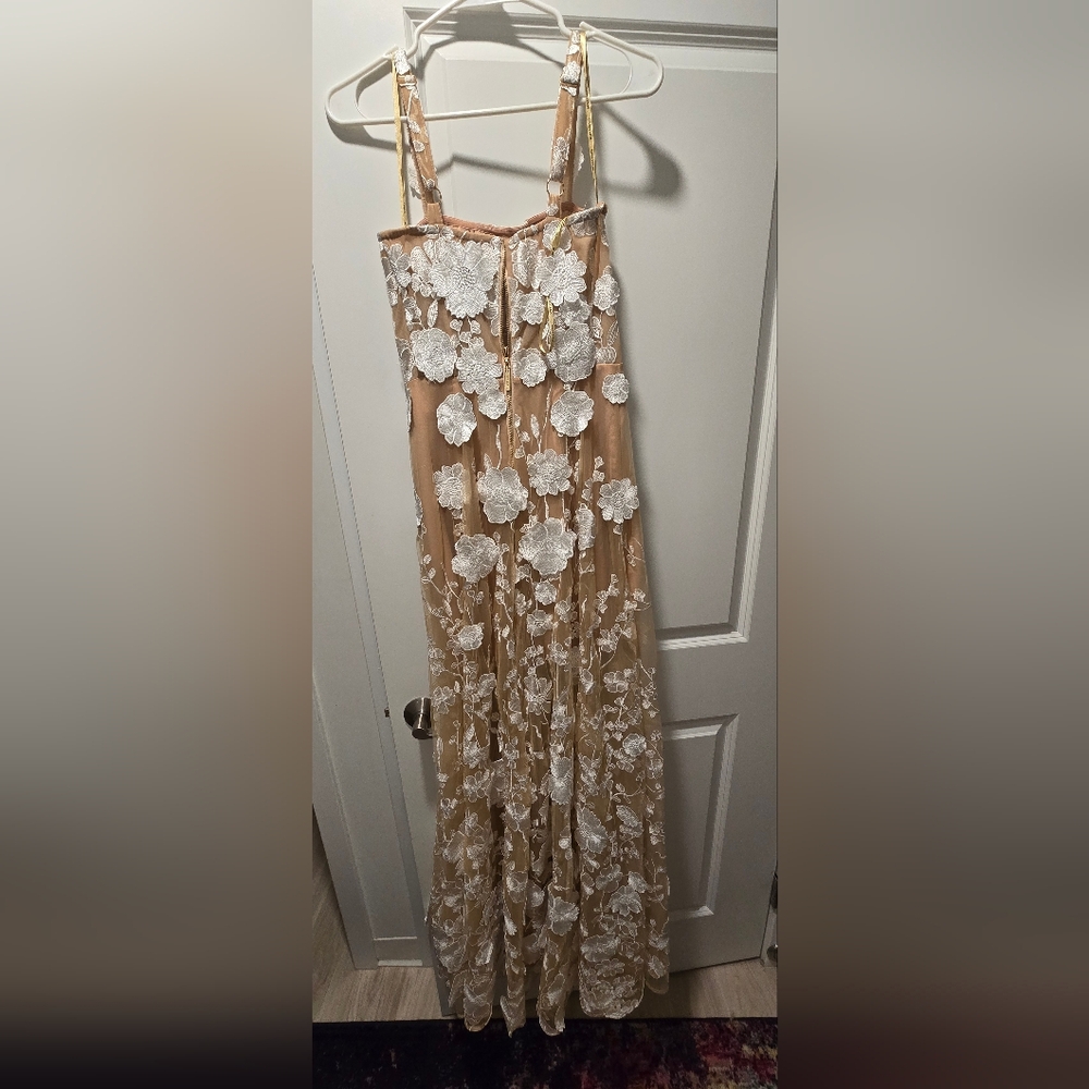 Bronx and Banco Jasmine 3D Floral Gown - Picture 5 of 6
